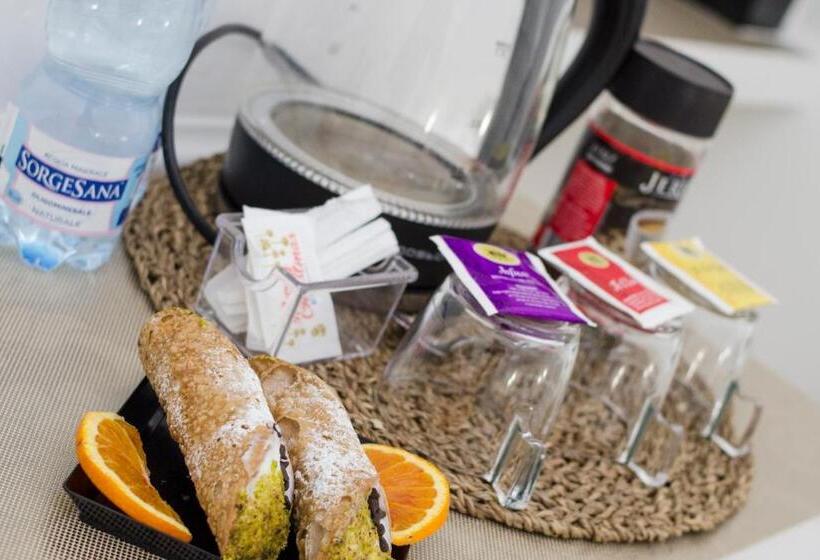 غرفة ديلوكس ثلاثية, Sleep Inn Catania Rooms Affittacamere