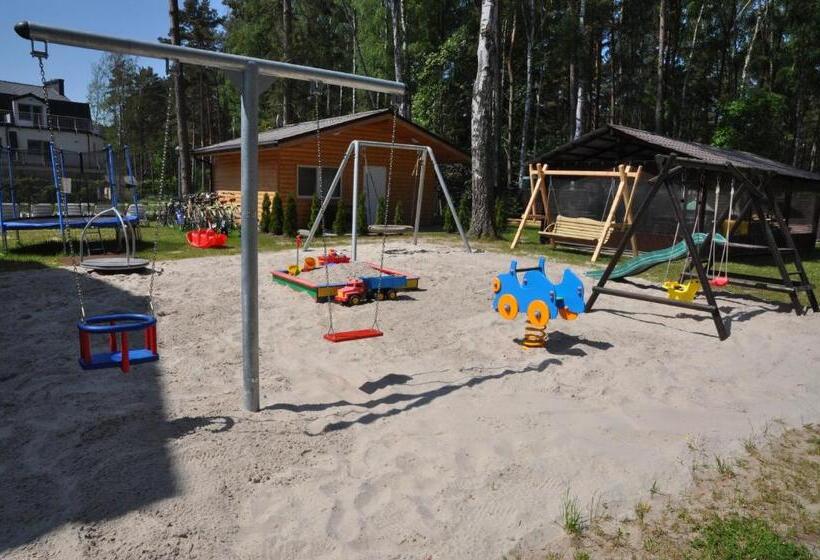 דירת משפחה, Pensjonat Magnolie