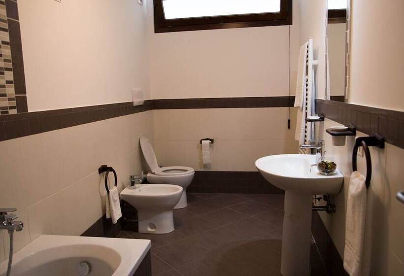 اتاق خانوادگی, B&b Gallidoro