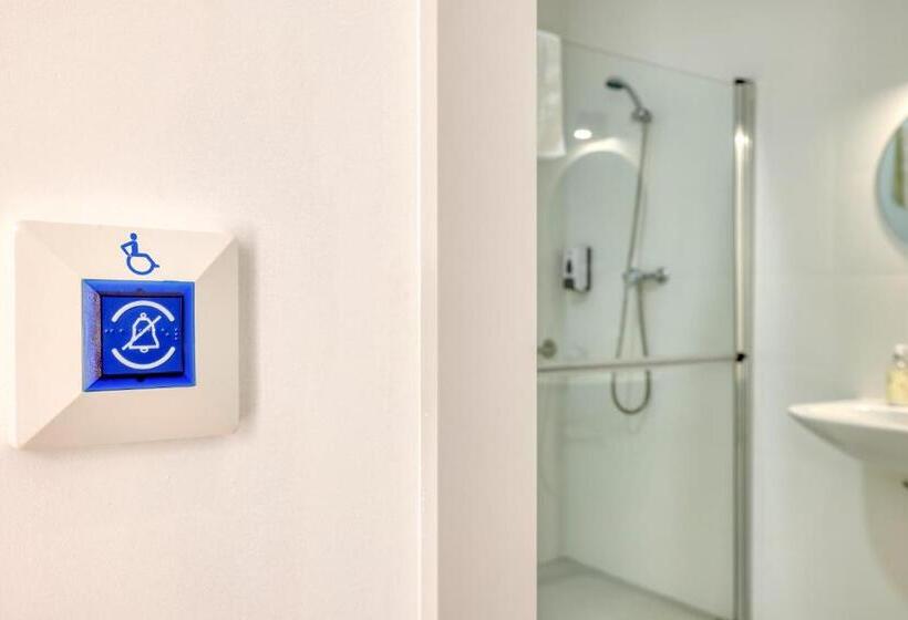 适合残疾人使用的标准间, Casa Da Lagoa E Forja   Turismo Rural