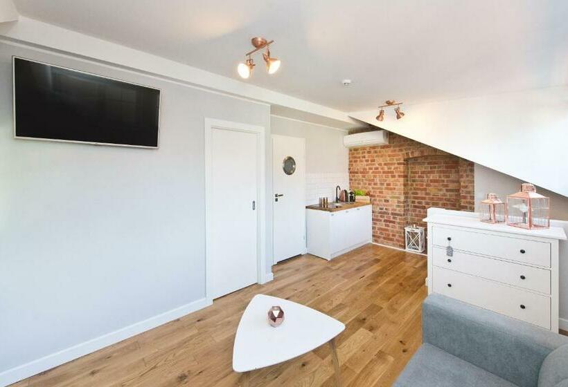 سوییت سوپریور, Port Sopot