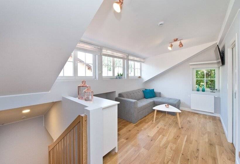 سوییت سوپریور, Port Sopot