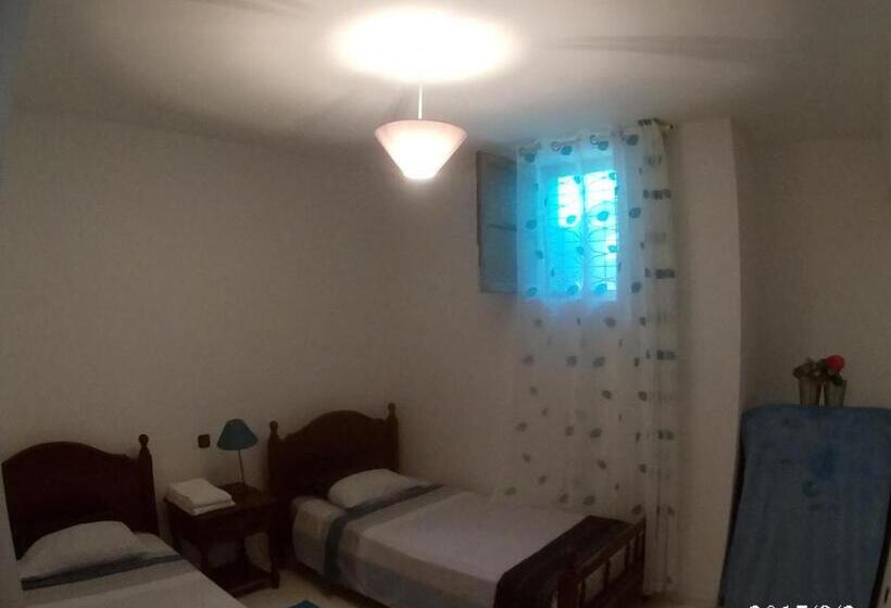 اتاق استاندارد با سرویس بهداشتی مشترک, Arla Residential