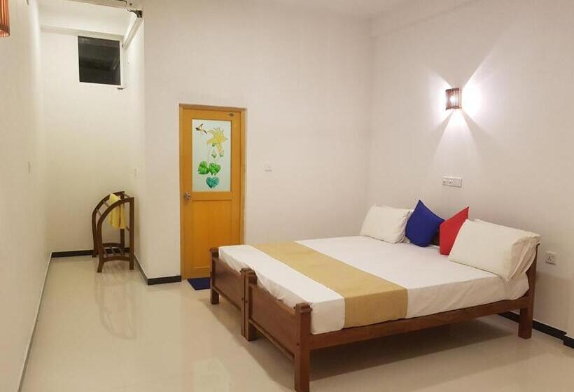 اتاق لوکس با چشم‌انداز دریا, Sunray Beach House