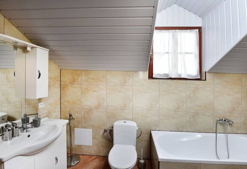 패밀리 아파트, Pension Villa Kunerad