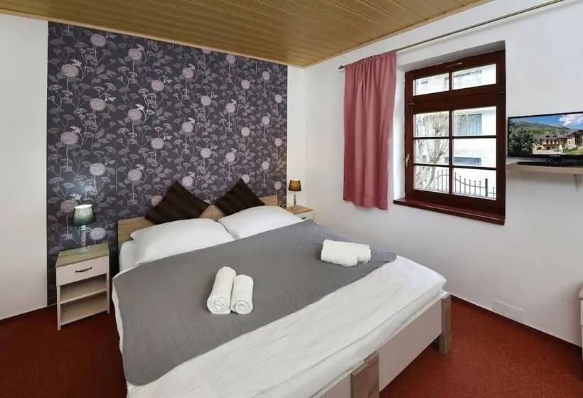 اتاق استاندارد سه نفره, Pension Villa Kunerad