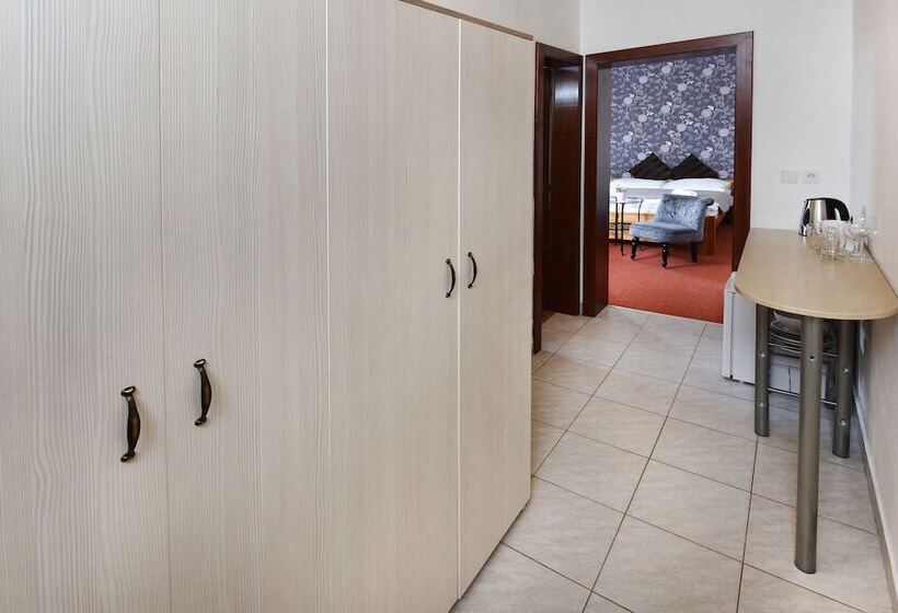 스탠다드 트리플 룸, Pension Villa Kunerad