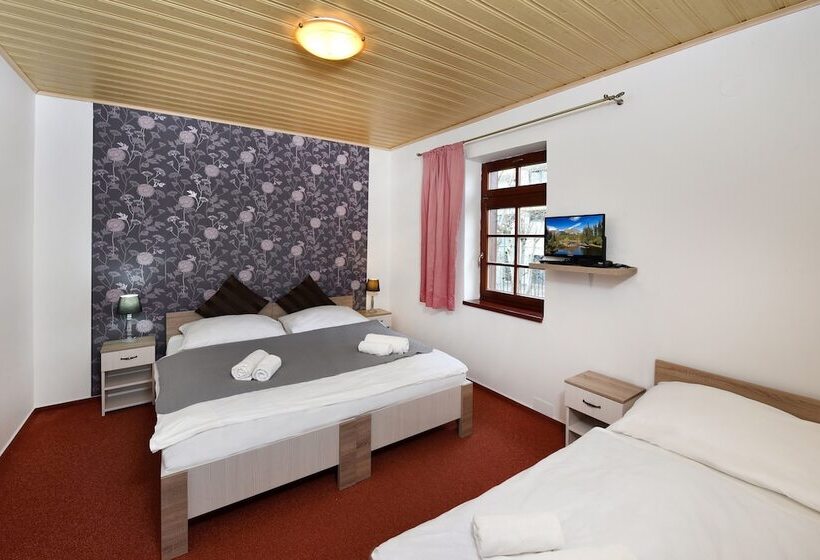 스탠다드 트리플 룸, Pension Villa Kunerad