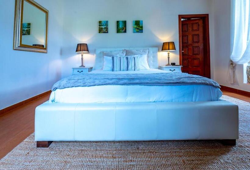 اتاق اکونومی, Quinta Do Quinto