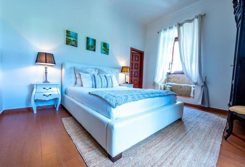 اتاق اکونومی, Quinta Do Quinto