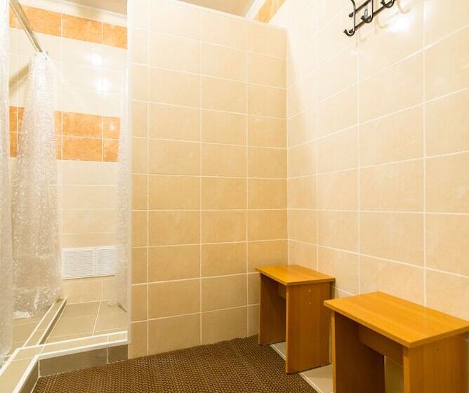 Кровать в Общей Комнате, Hostel Izba