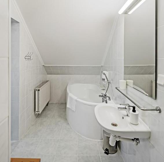 اتاق اکونومی, Dom Wczasowy Beskidy