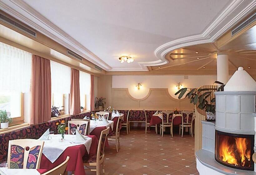 Апартаменты 2 Спальни с Балконом, Appartmenthotel Residence Elvis