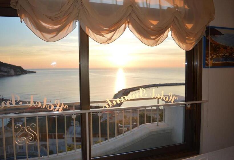 Triple Room Sea View, Incanto