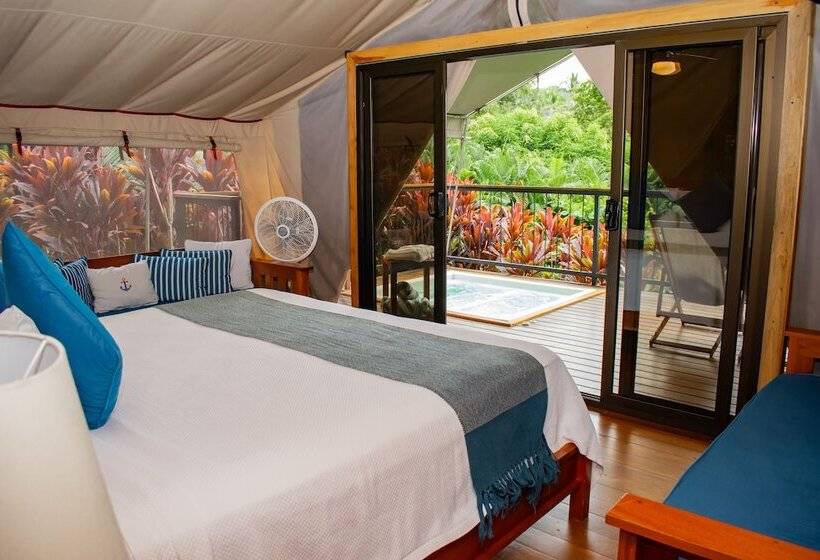 Premium Tent, Isla Chiquita Glamping