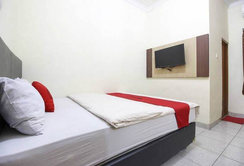 标准间, Reddoorz Plus Near Stadion Mandala Krida