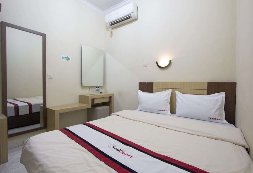 标准间, Reddoorz Plus Near Stadion Mandala Krida