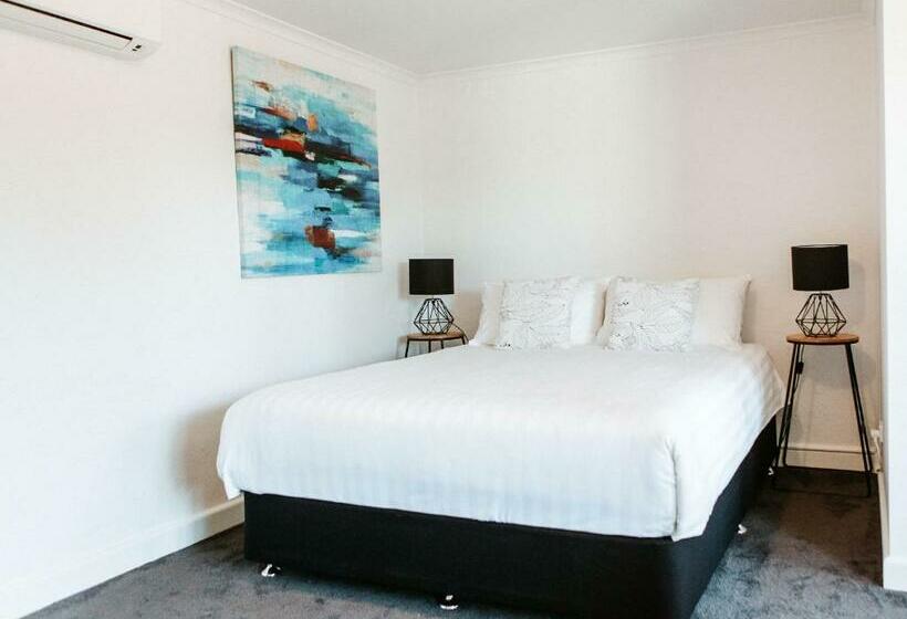 Номер Deluxe, The Berry Inn