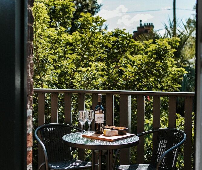 Люкс Повышенной Комфортности, The Berry Inn