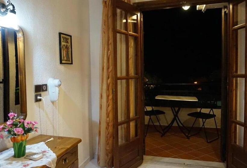 景色の見えるスタンダード４人部屋, Mary