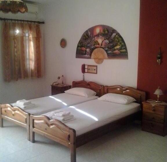 バルコニー付きスタンダードルーム, Mary