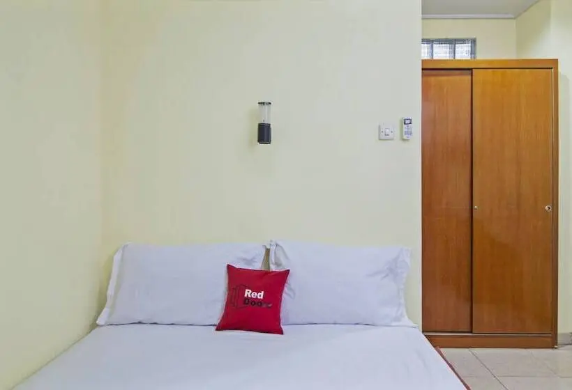 スタンダードルーム, Reddoorz Plus Near Ciputra World Kuningan 2