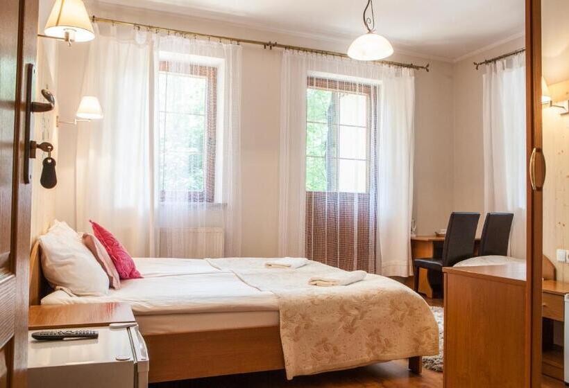 اتاق استاندارد سه نفره, Willa Pokusa