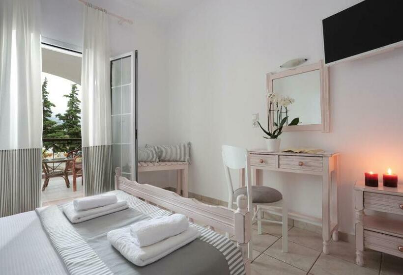 이코노미 룸, Iris Beach