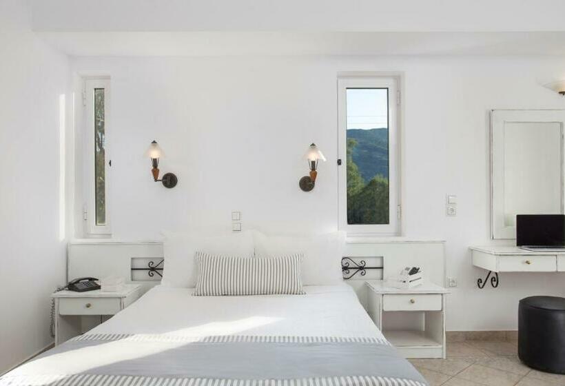 小型套房带阳台, Iris Beach