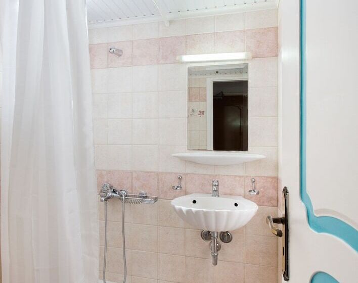 标准间侧面带海景, Iris Beach