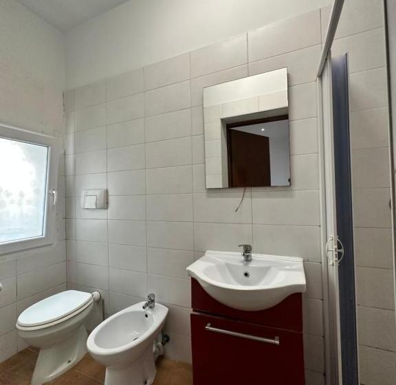 اتاق استاندارد چهارنفره با سرویس بهداشتی مشترک, Dream Holiday