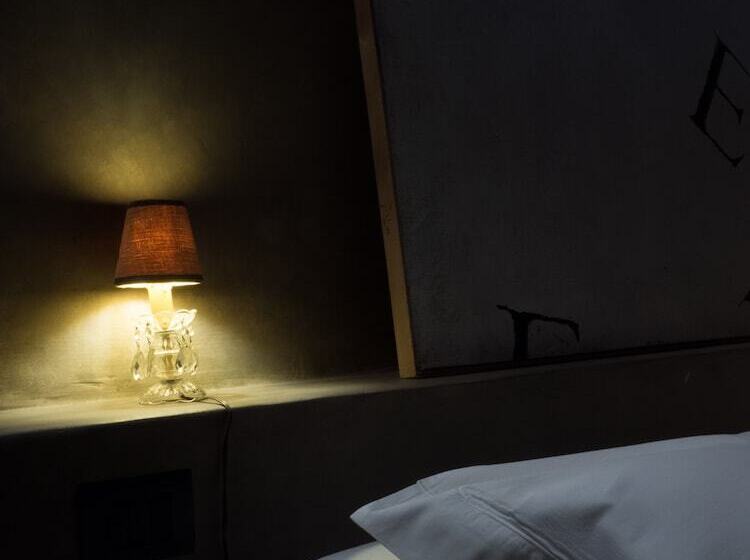 جناح, Palazzo Albricci Peregrini