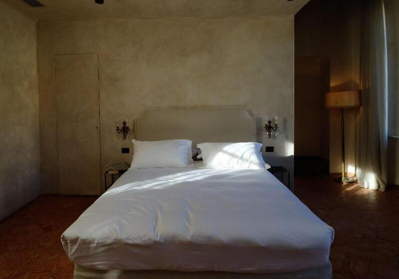 فيلا ديلوكس غرفة نوم, Palazzo Albricci Peregrini