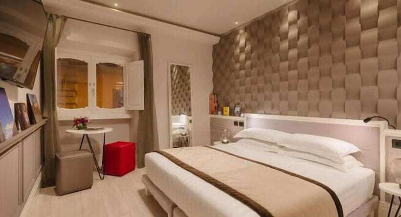 اتاق لوکس, Rhea Silvia Luxury Navona