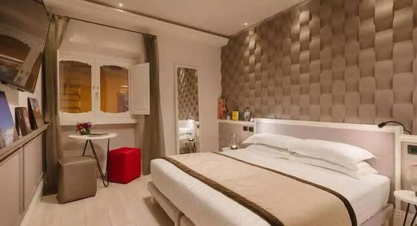 اتاق لوکس, Rhea Silvia Luxury Navona