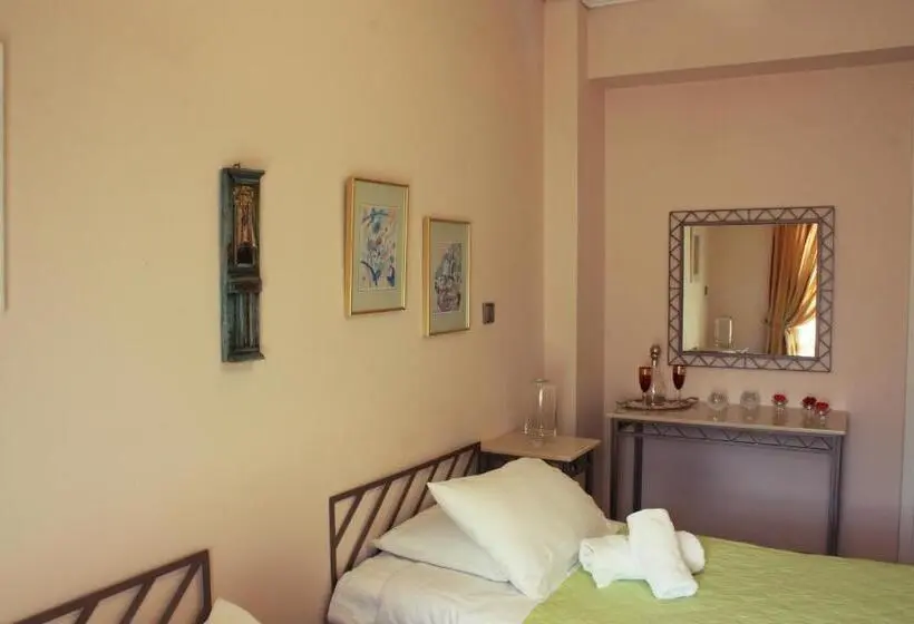 バルコニー付きスタンダードルーム, Veggie Garden Athens B&b