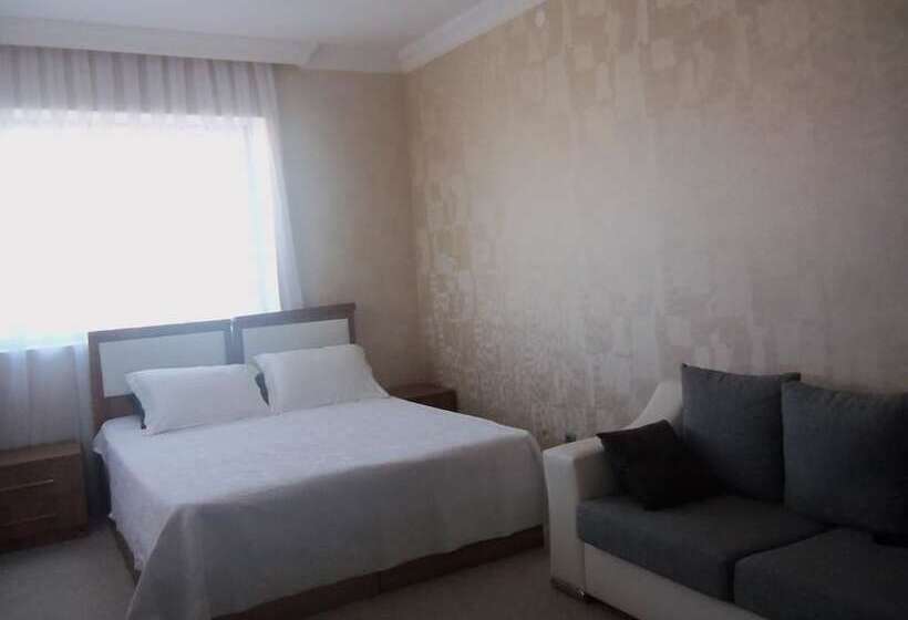 اتاق استاندارد سه نفره, Palm Beach