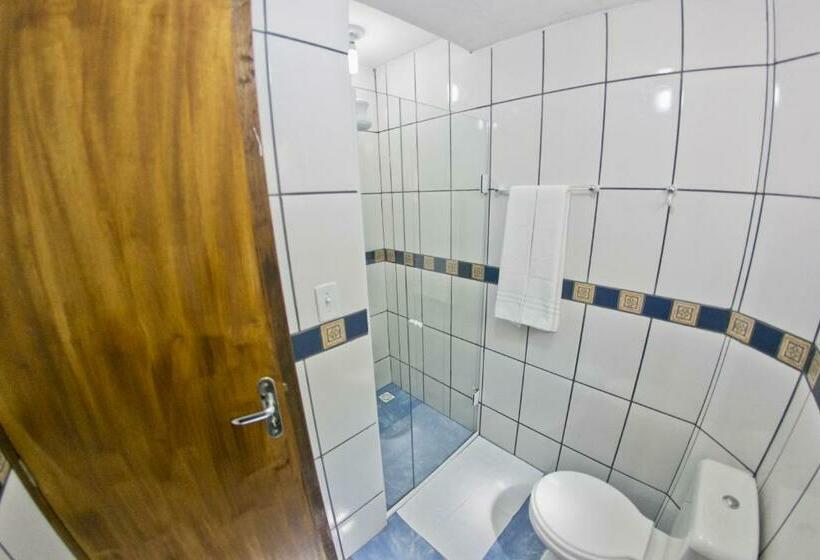 سوییت, Pousada Praia De Bombinhas