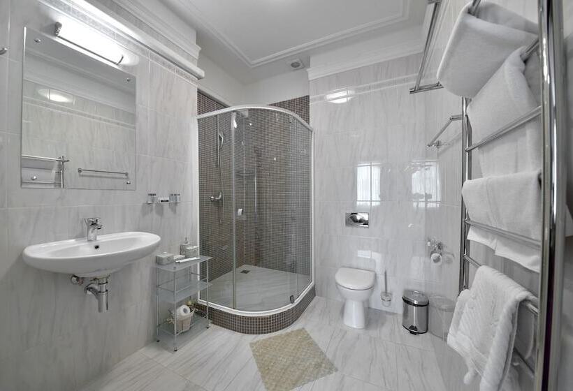 اتاق لوکس, Rachmaninoff