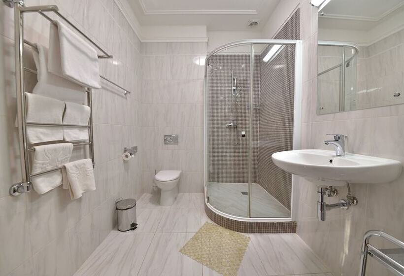 اتاق سوپریور, Rachmaninoff