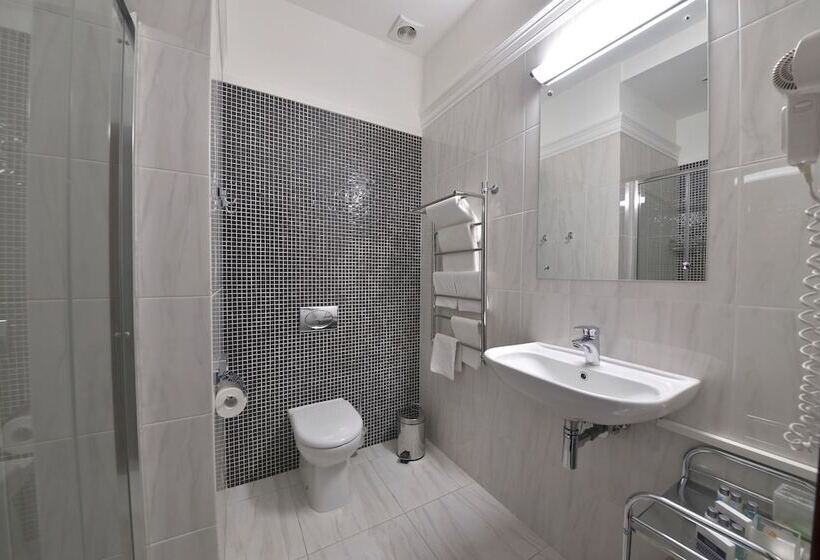 اتاق سوپریور, Rachmaninoff