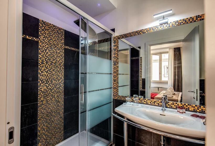 اتاق لوکس سه تخته, La Foresteria Luxury Suites