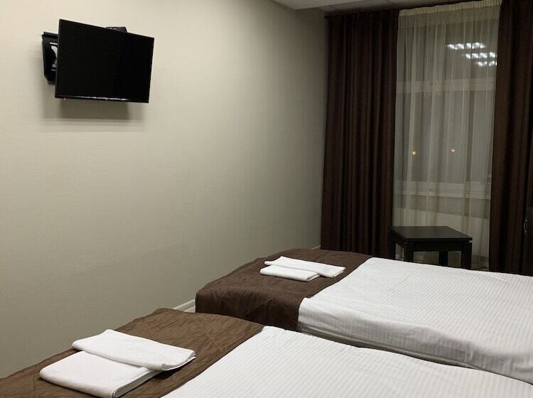 اتاق کلاس بیزنس, Business Hall