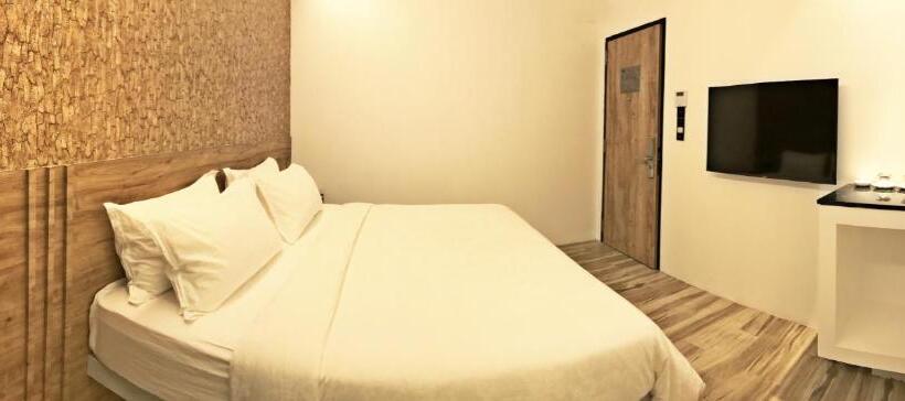 חדר סטנדרט, Legend Boutique