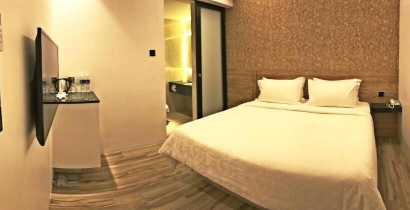 חדר סטנדרט, Legend Boutique