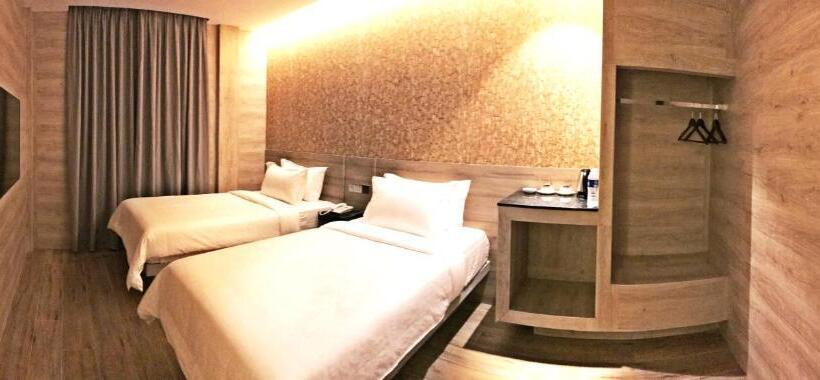 חדר סופריור, Legend Boutique