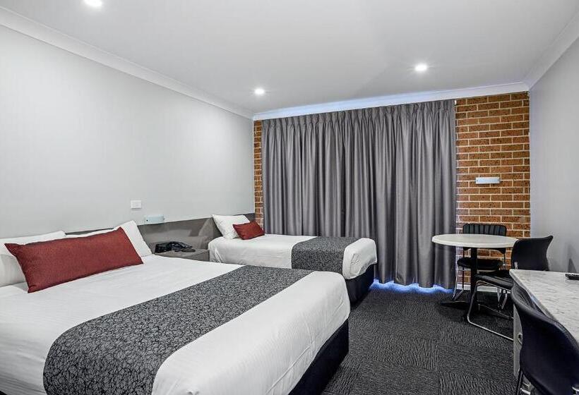 חדר דלוקס, Bushman S Motor Inn