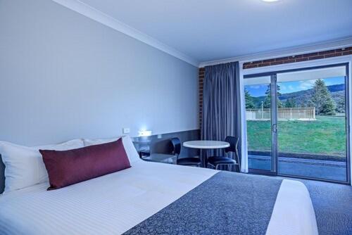 חדר סופריור, Bushman S Motor Inn