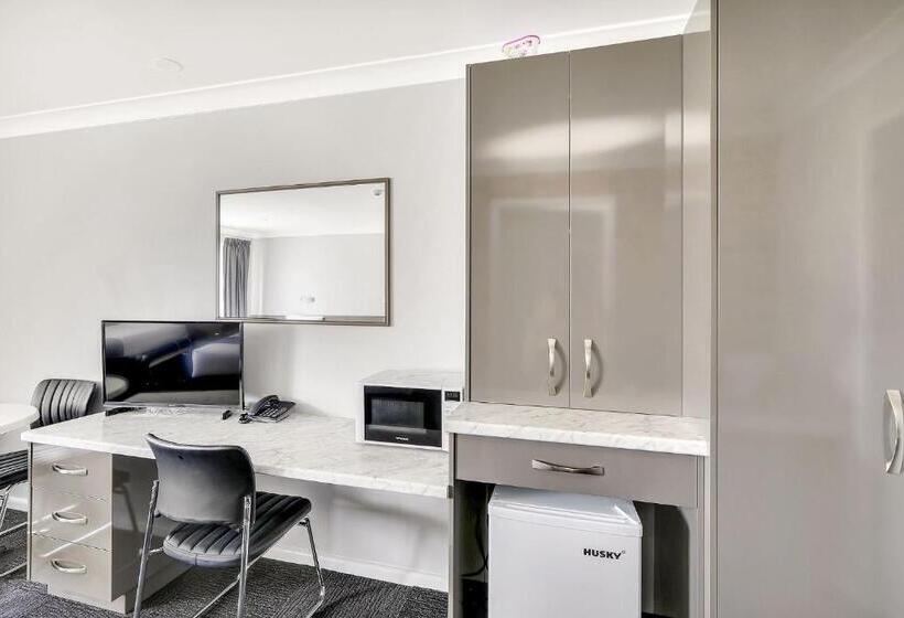 חדר סופריור, Bushman S Motor Inn