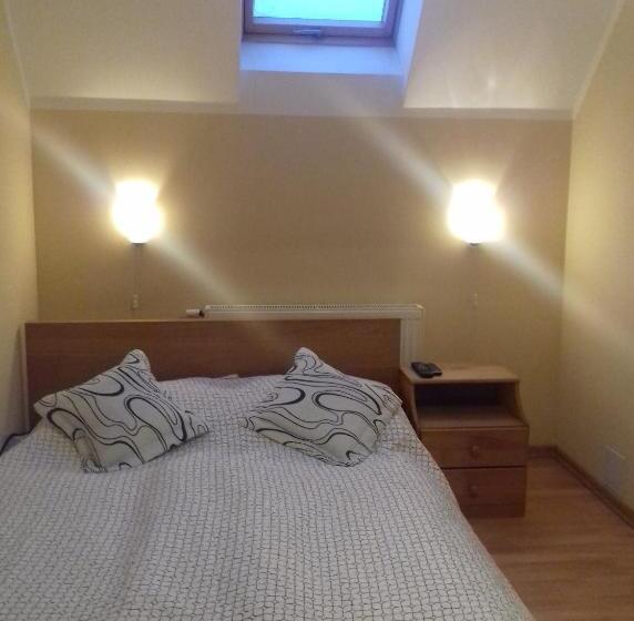 Quarto Estandar, Dom Gościnny Gerus